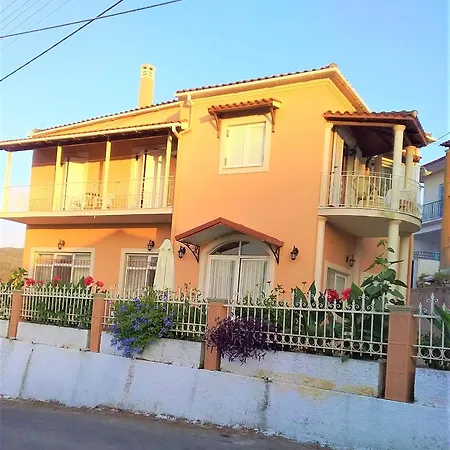 Pitsa's House Holiday home *
