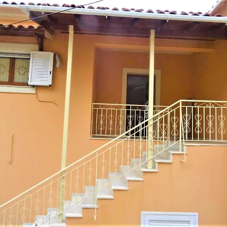 Pitsa's House Holiday home *